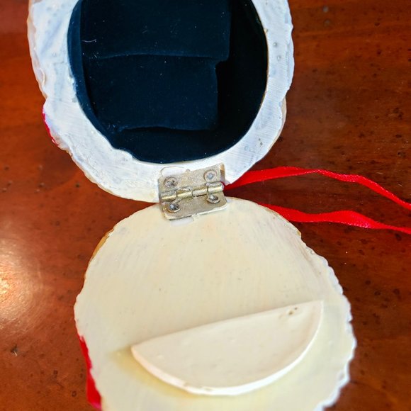 SANTA CLAUSE Hinged Ring Gift Box Ornament 1994 International Christmas - Picture 5 of 12
